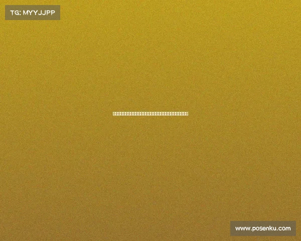 高速路惊现全裸女子带狗链脚铐爬行，司机勇敢追击几公里成功制止